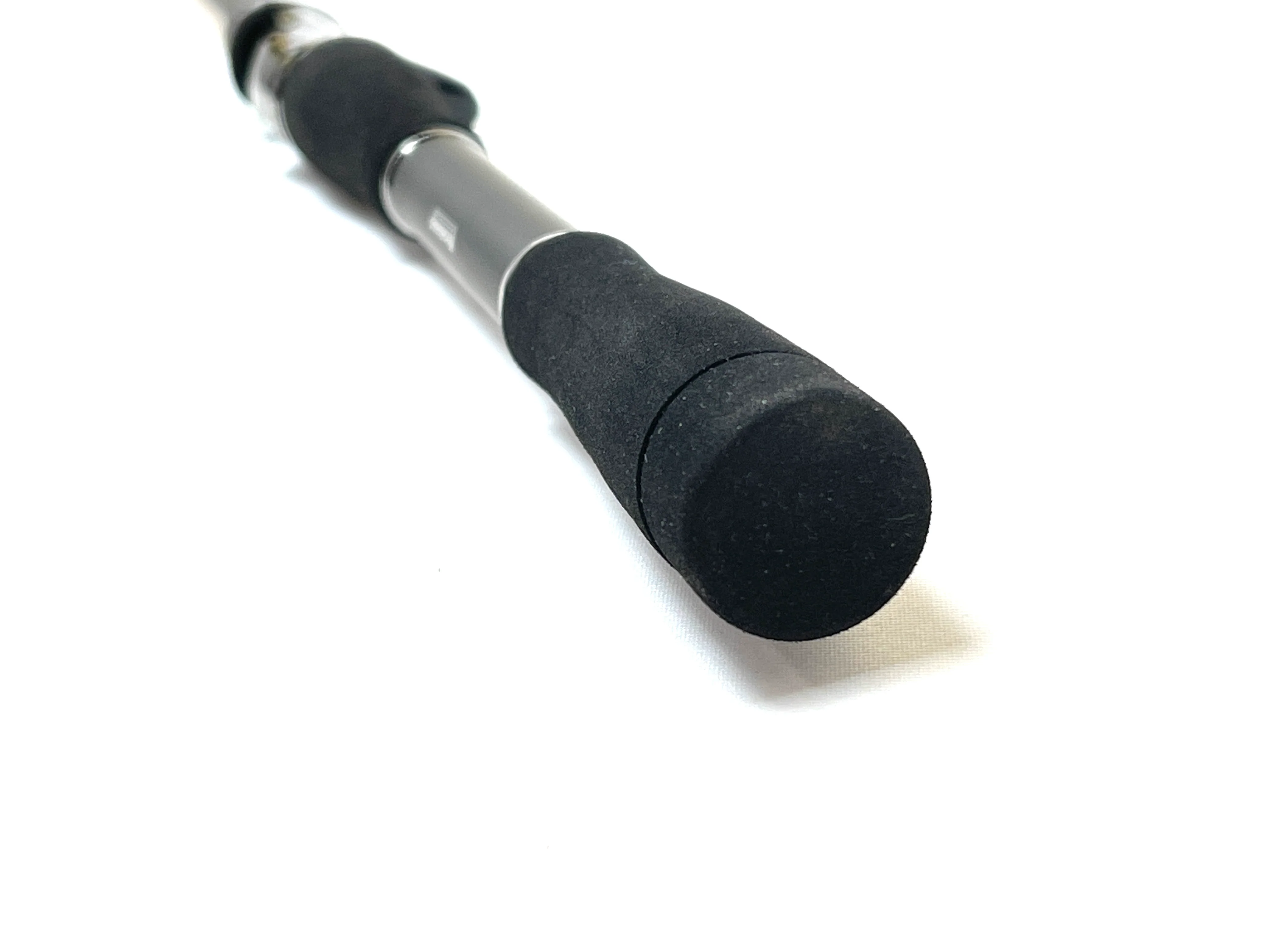 Megabass Levante Japan Limited Baitcasting F5-72CG Swingfire - Image 4