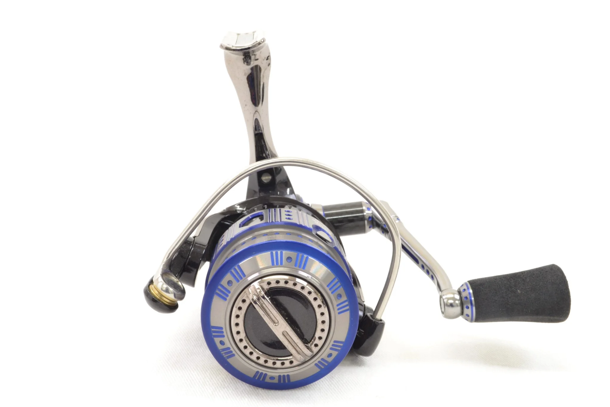 Used Abu Garcia  Revo Neos Deez - Image 5
