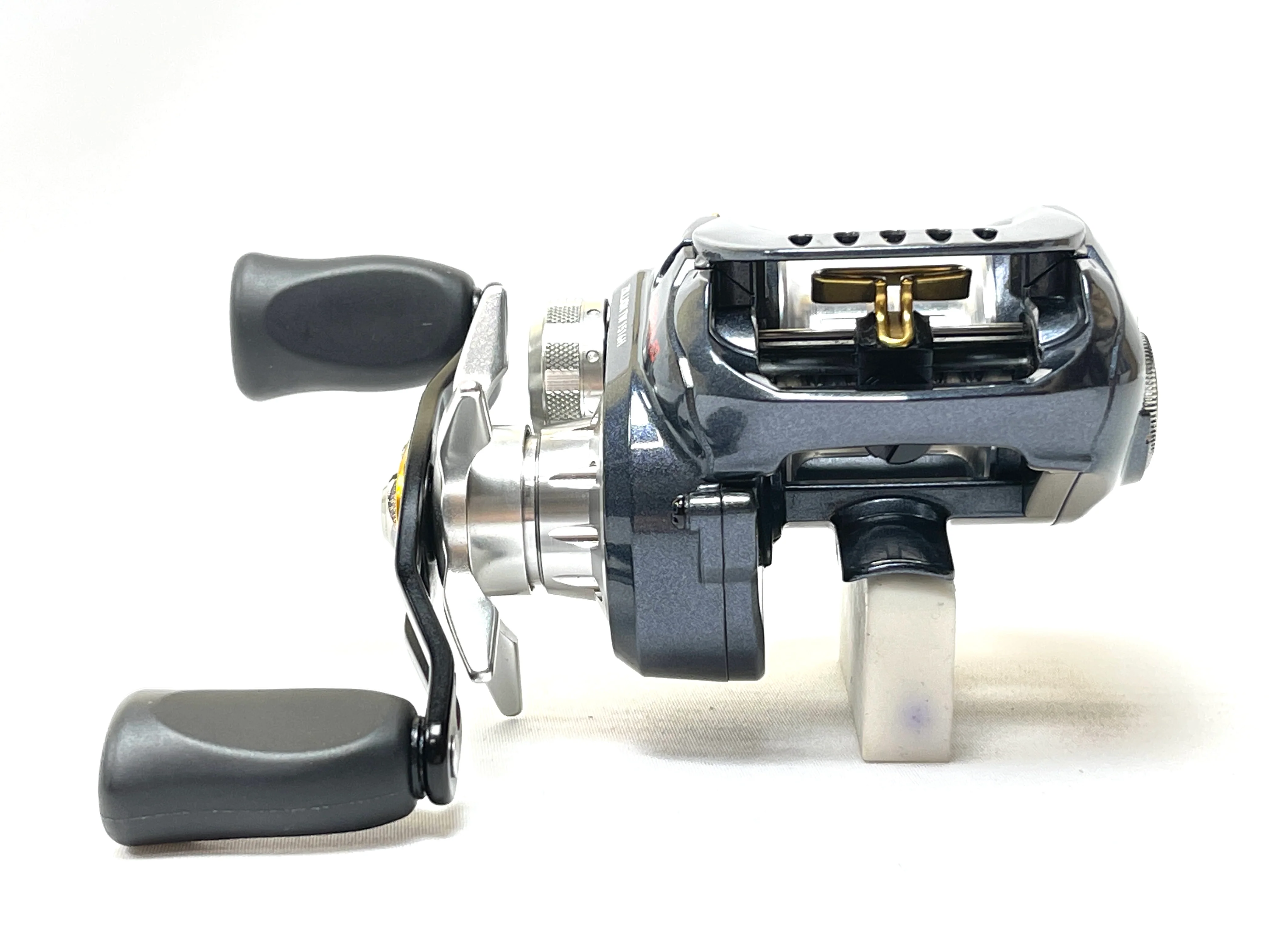 Used Daiwa 15 Zillion TW 1516H Right - Image 3