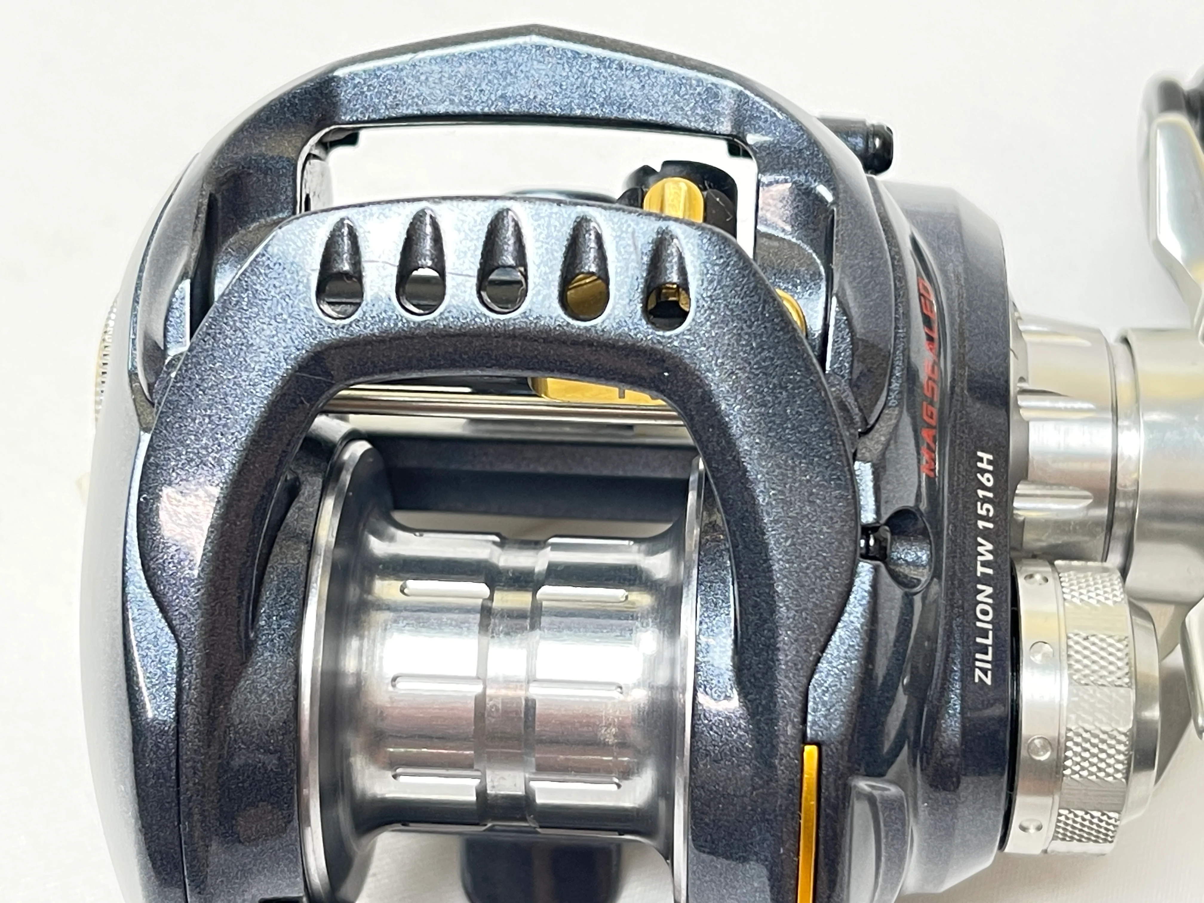 Used Daiwa 15 Zillion TW 1516H Right - Image 8
