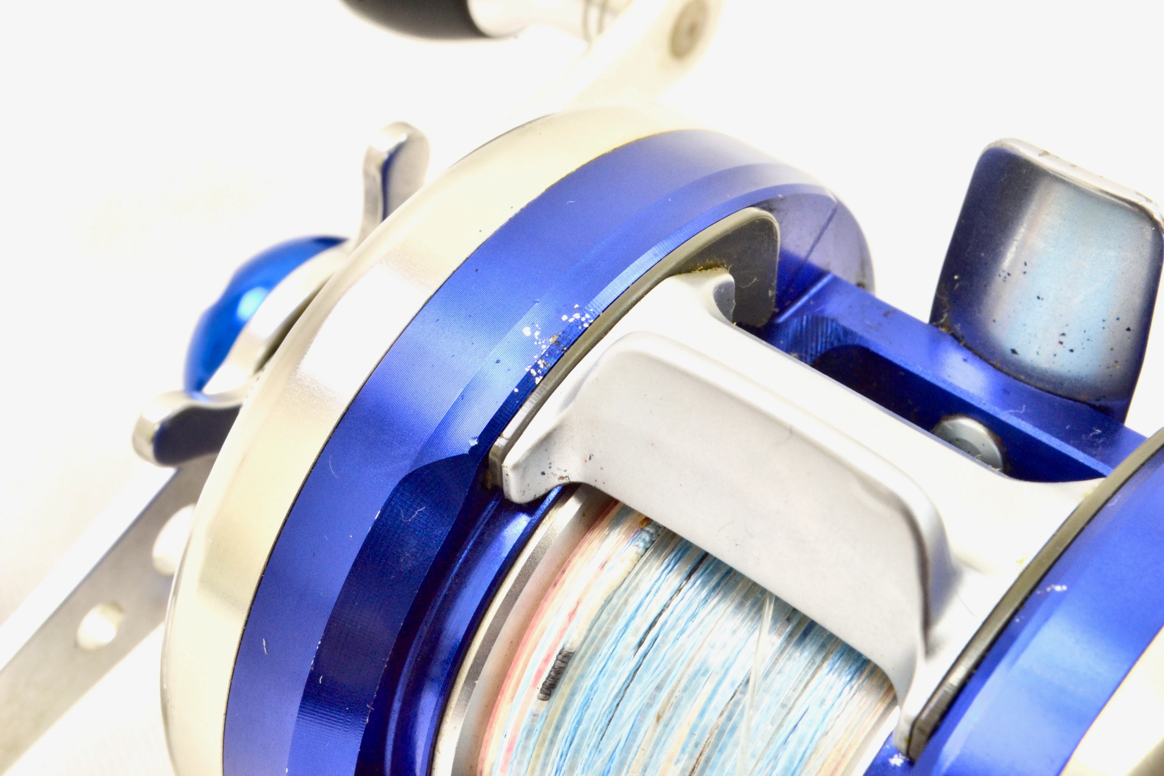 Used Daiwa Millionaire Bay Area Special 200BB Blue Backer Right 96mm Custom Handle - Image 9