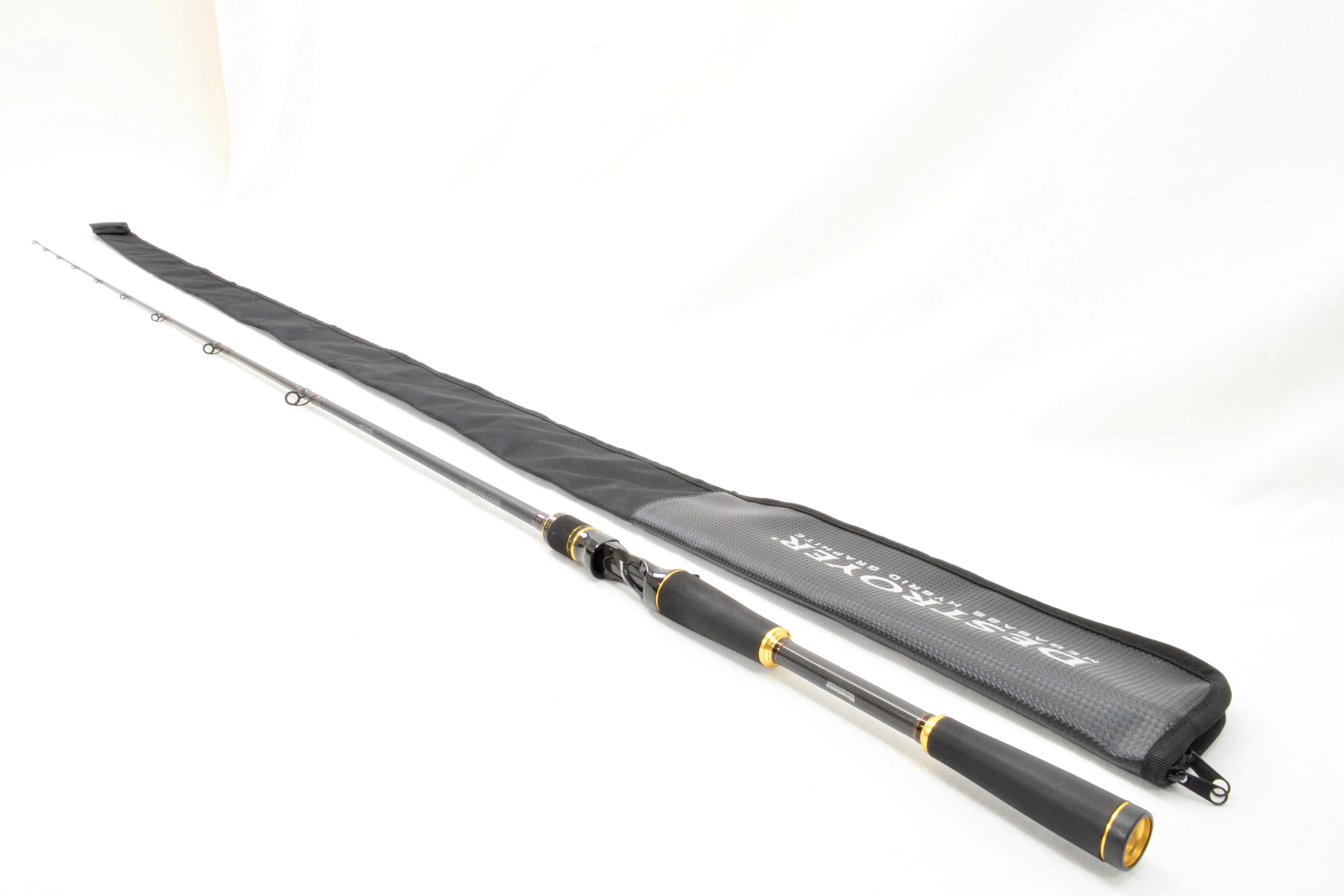 Used Megabass 16 Destroyer Baitcasting F5-68X Bandersnatch - Image 3