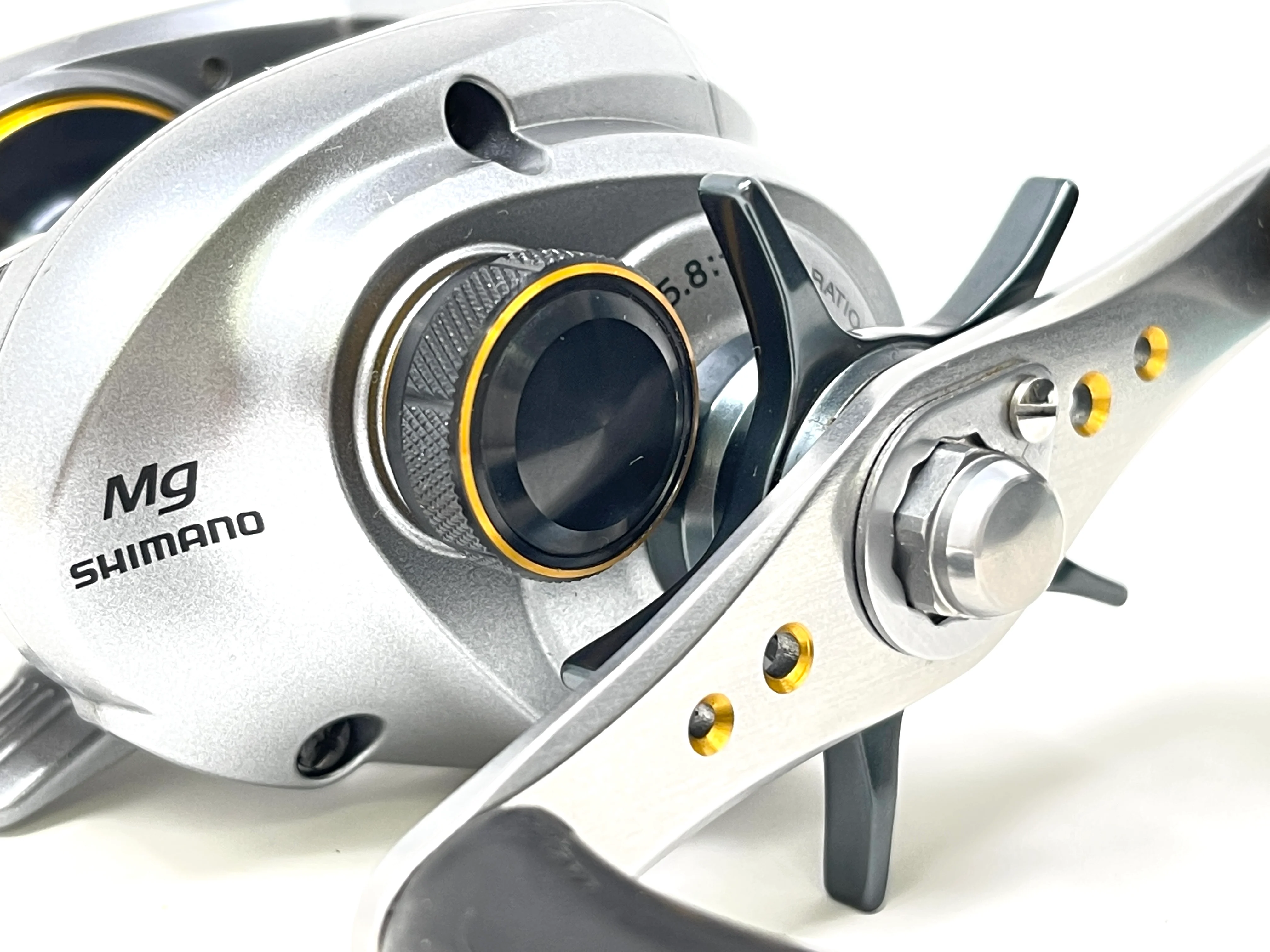 Used Shimano 09 Aldebaran Mg Right - Image 9