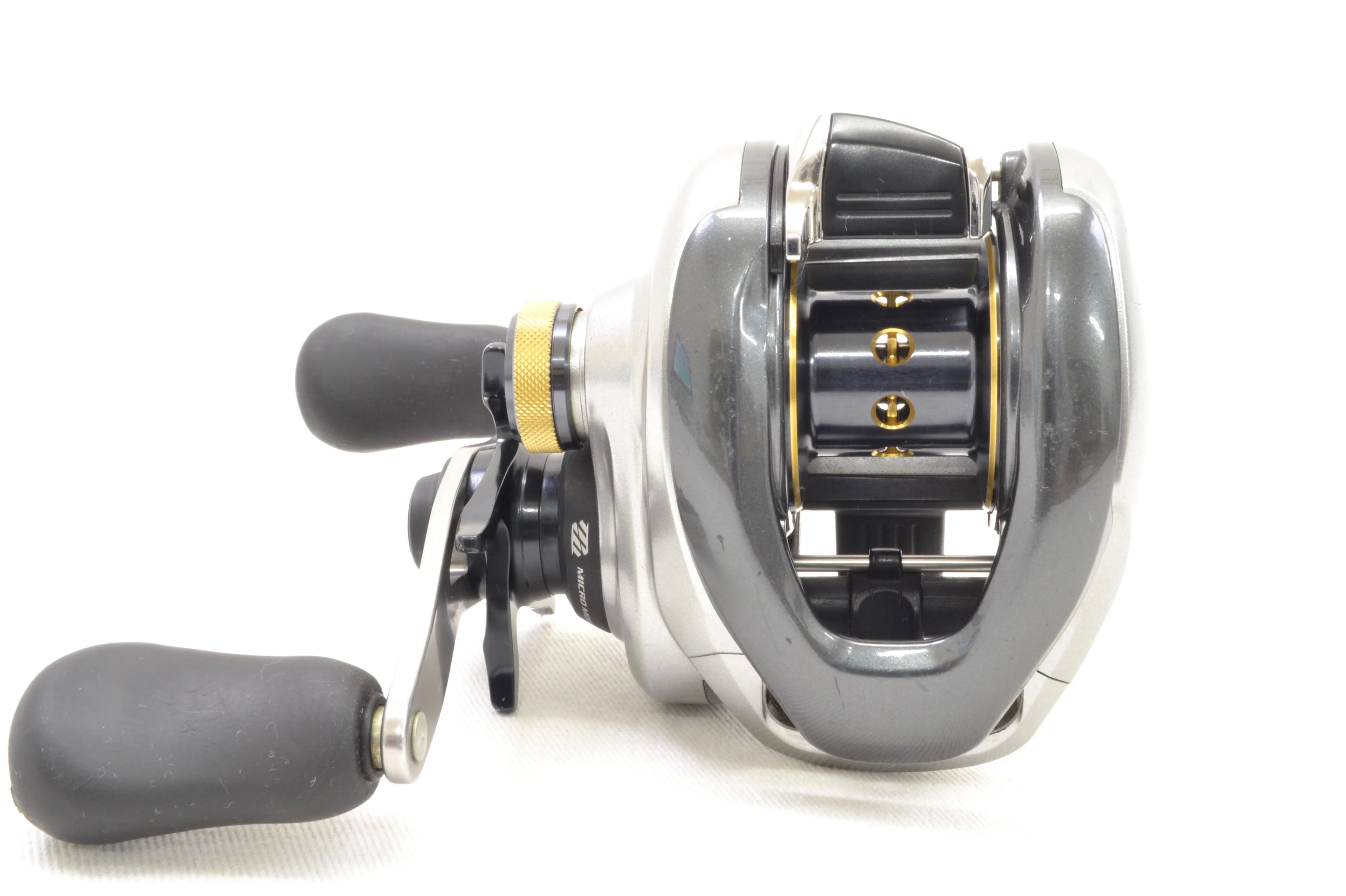 Used Shimano 13 Metanium XG Right - Image 6