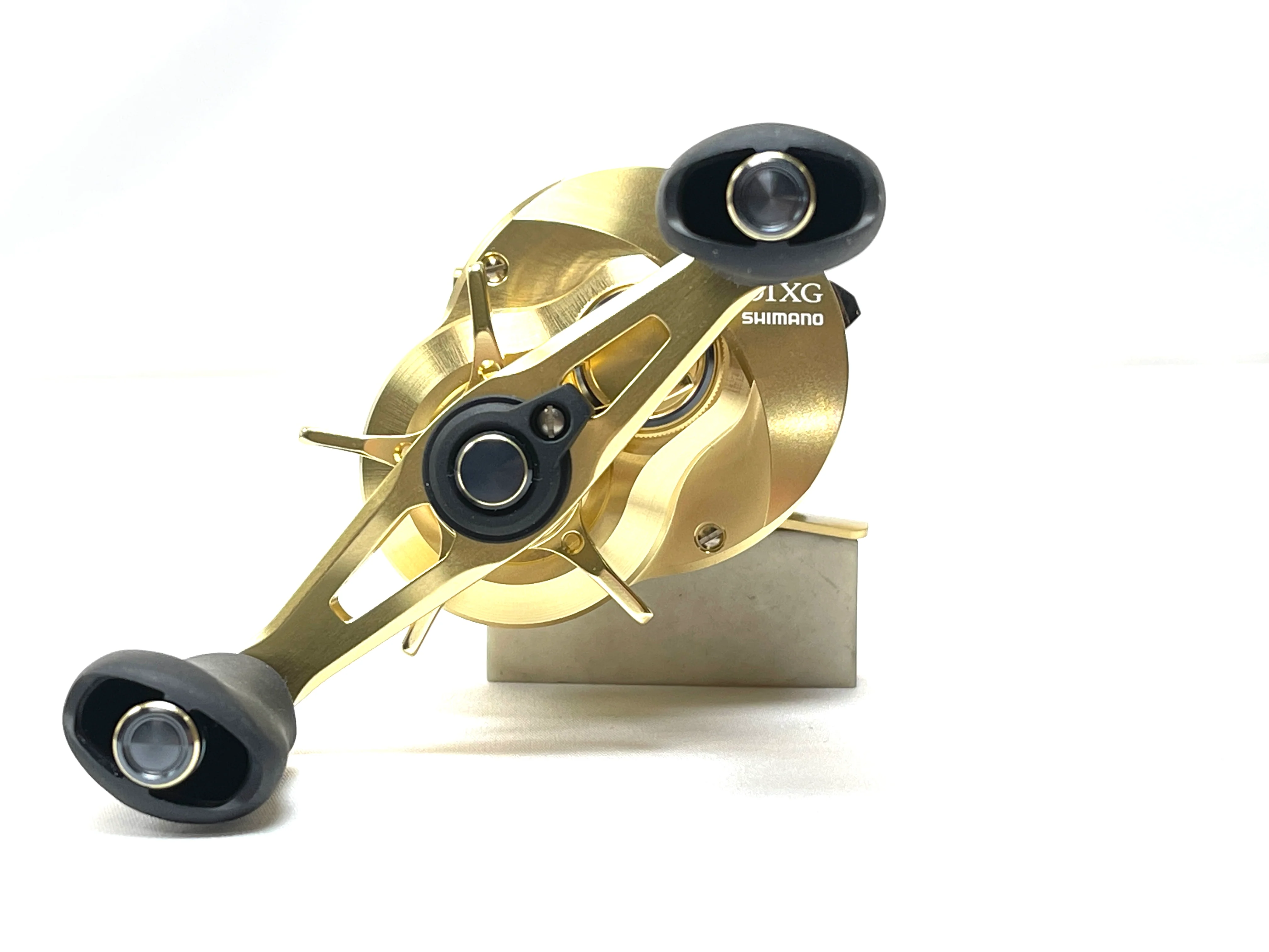 Used Shimano 22 Calcutta Conquest 201XG Left - Image 5